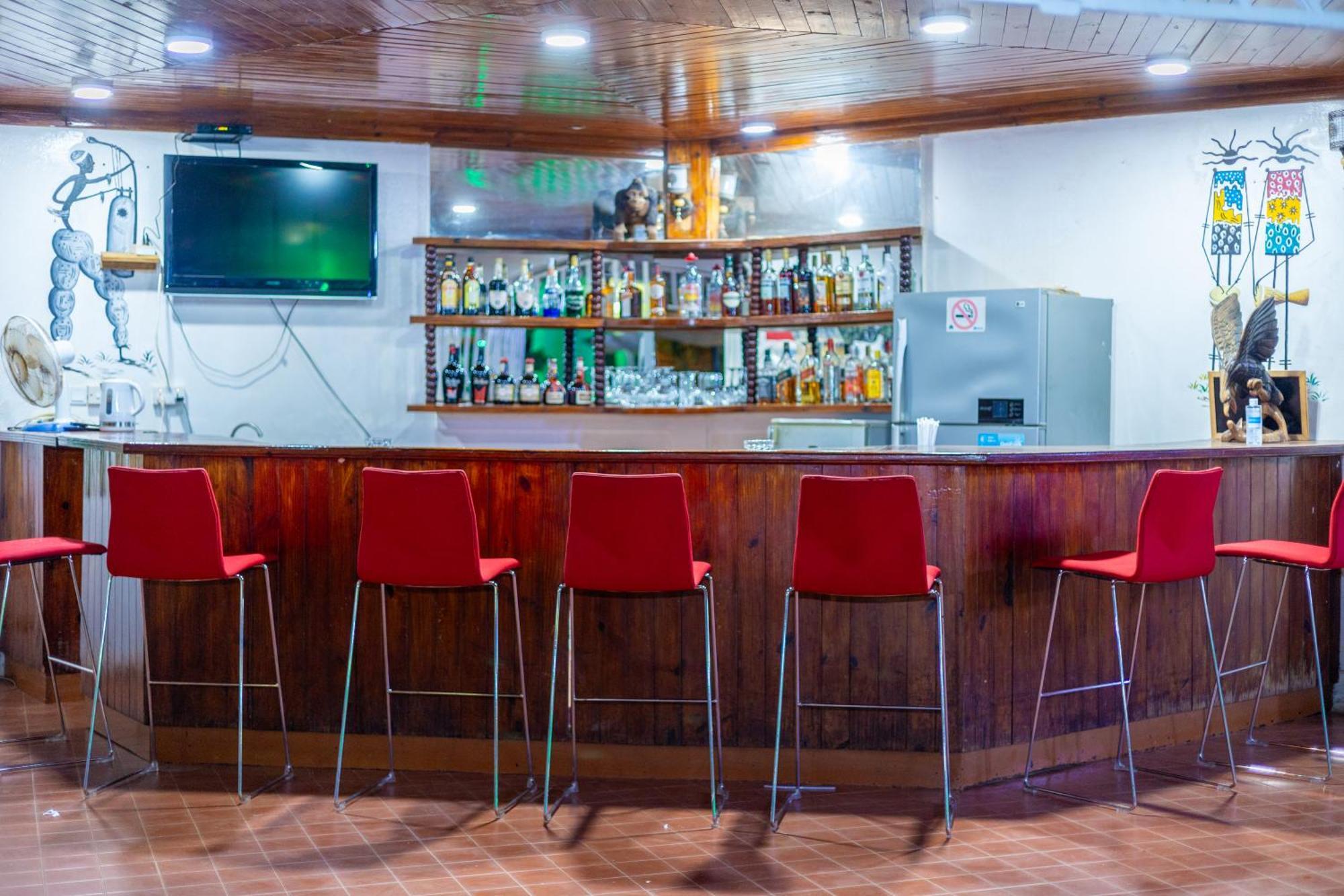 Sarges Hotel Serrekunda Dış mekan fotoğraf