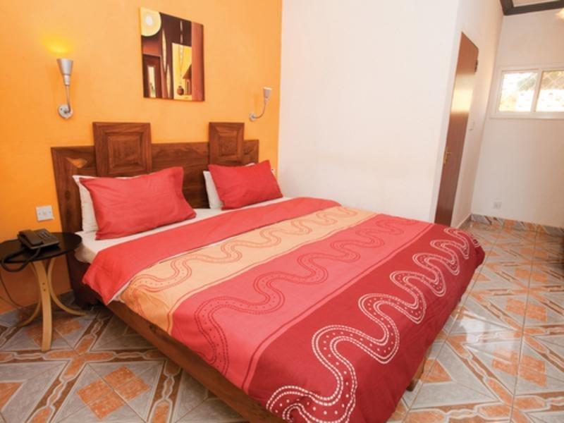 Sarges Hotel Serrekunda Dış mekan fotoğraf