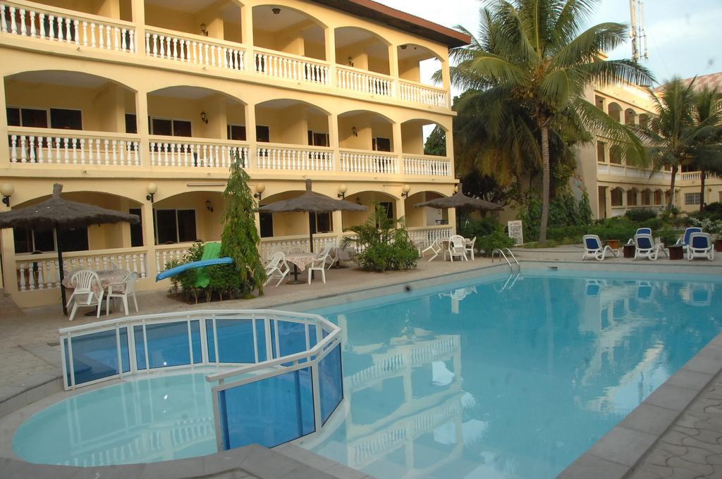 Sarges Hotel Serrekunda Dış mekan fotoğraf
